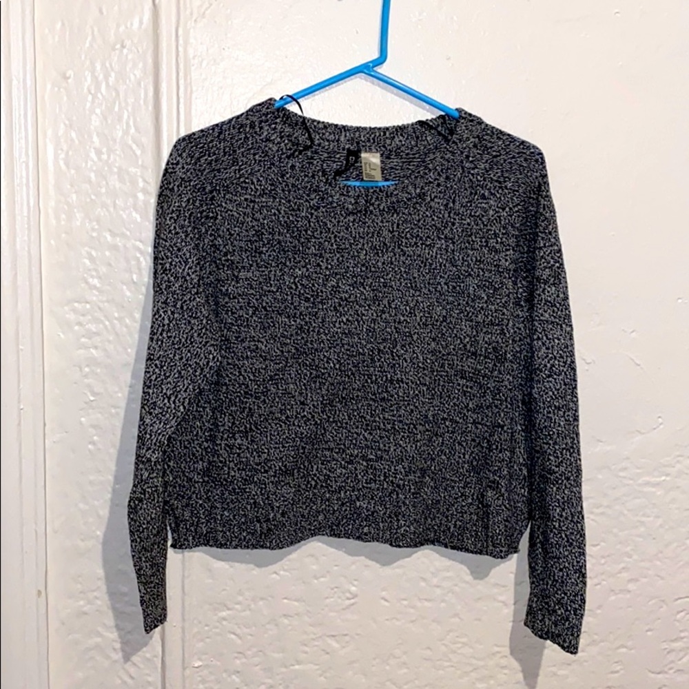 Cropped sweater - Picture 3 of 3